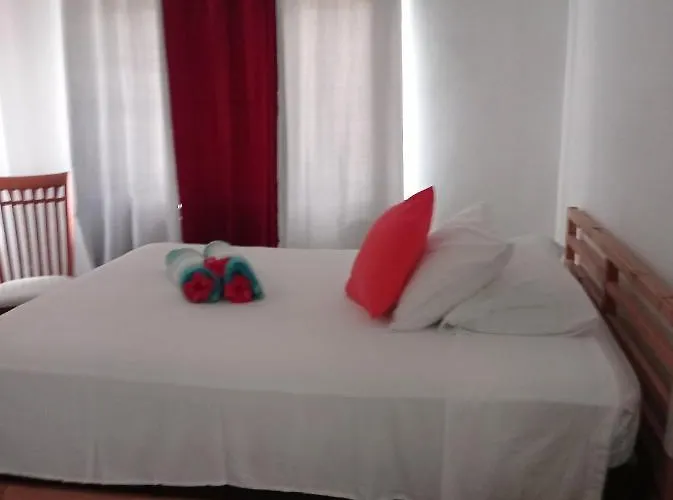 Les Forbans Selfcatering Takamaka