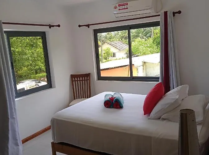 Apartman Les Forbans Selfcatering *