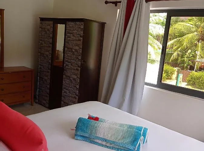Les Forbans Selfcatering Apartman *