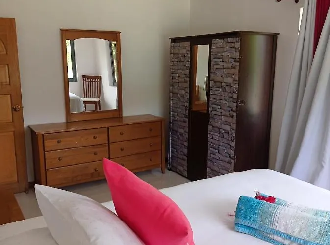 Les Forbans Selfcatering Apartman
