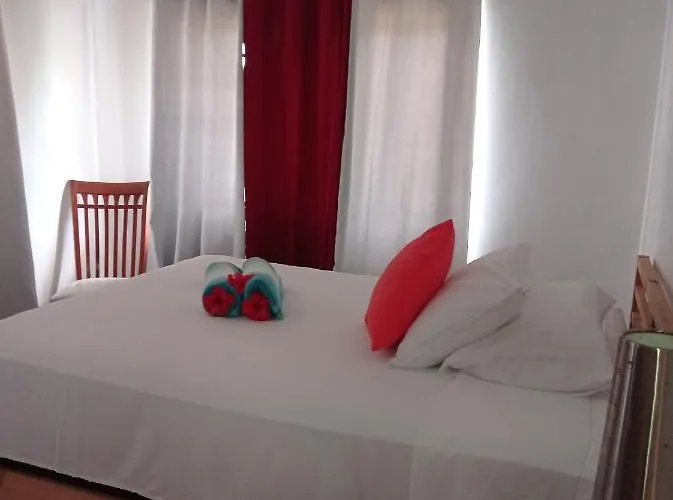 Les Forbans Selfcatering Takamaka