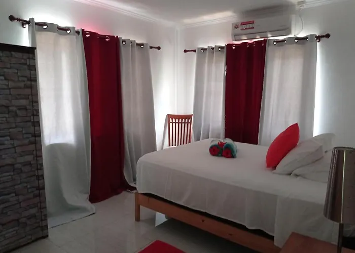 Les Forbans Selfcatering * Takamaka